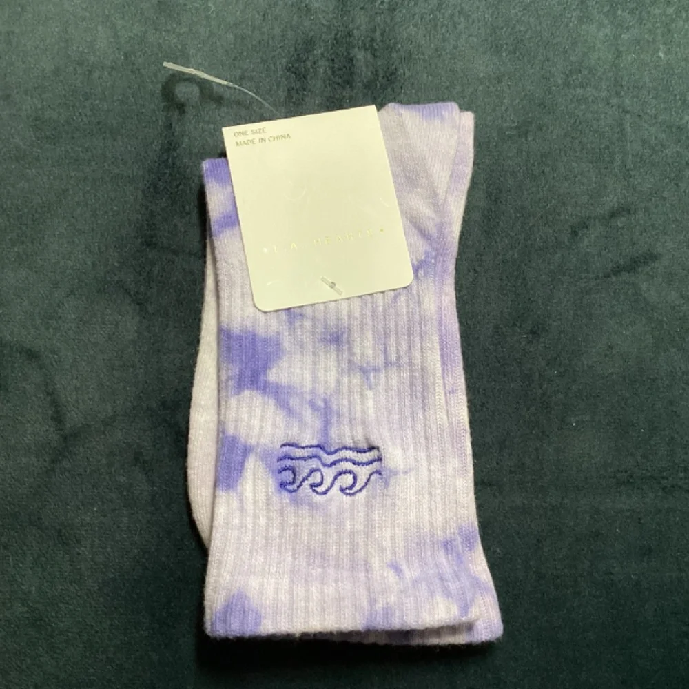 2/$13 LA Hearts Purple Tie Dye Socks